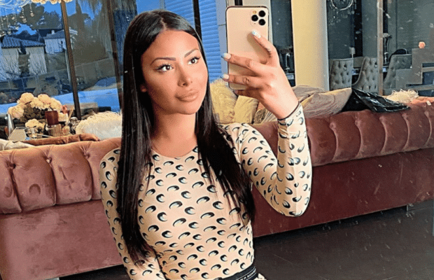 Maeva Ghennam : en contact avec une personne atteinte du Coronavirus, elle passe des tests en urgence