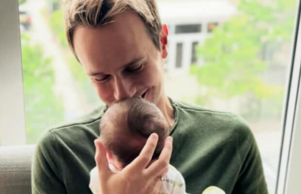 Cyril Féraud : papa à 39 ans, il annonce le prénom de son fils